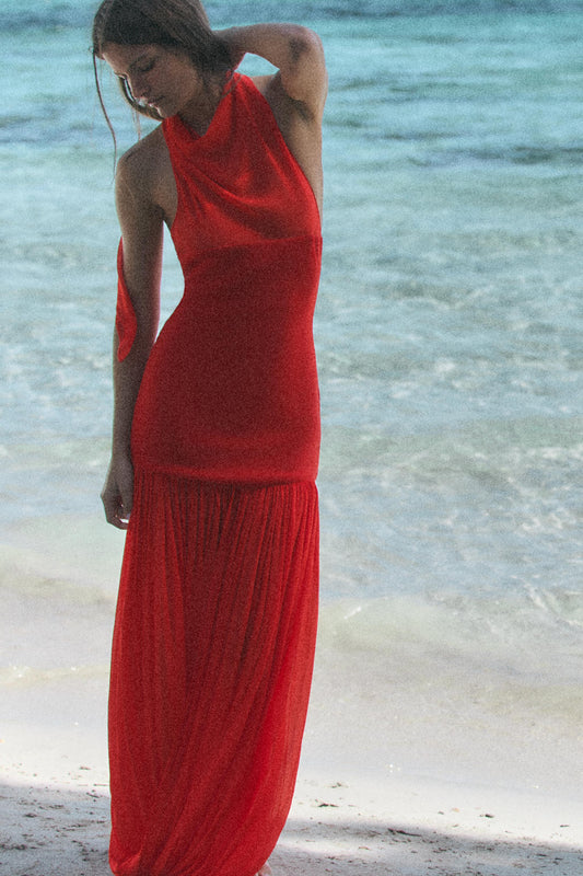 VESTIDO HALTER COMBINADO VOLUMEN