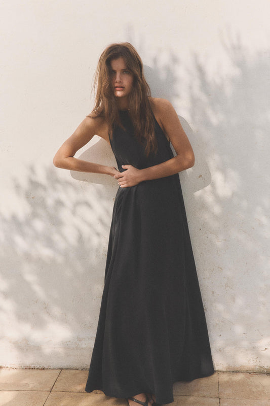 VESTIDO MIDI FLUIDO
